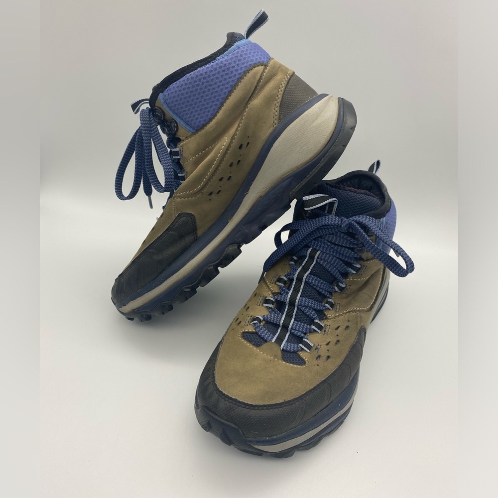 Women’s Hoka One One Tor Summit Mid Waterproof Hiking Boot - See description